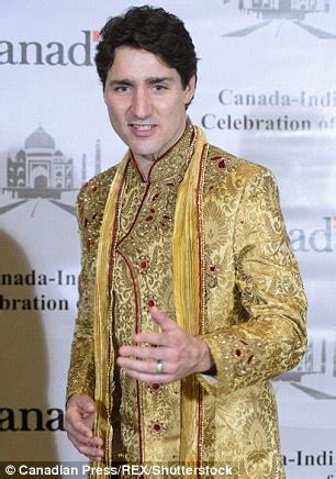 justin trudeau picture with indian attire